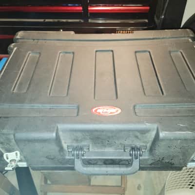 SKB Stage 5 powered effects pedal case 2010 and up - Black plastic image 4