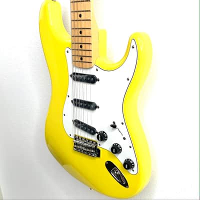 Fender MIJ LTD International Color Stratocaster - Monaco Yellow image 4