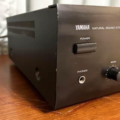 Clean 1990s Yamaha AVX-500 Stereo Amplifier - Phono Ready - Works - 80W image 2