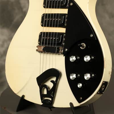 1985 Rickenbacker 350 BT White w/Black hardware image 6
