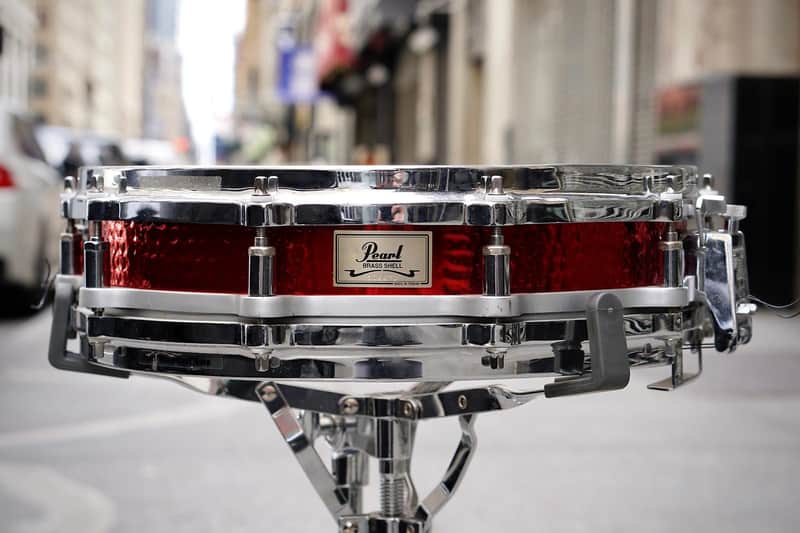Pearl UK Ltd. 21st Anniversary Free-Floating Hammered Brass 14x3.5" Piccolo Snare Drum (2nd Gen) 2001 image 2