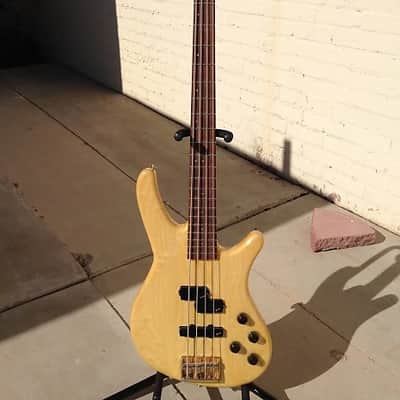 Fender Prophecy II Bass 1993 - 1994