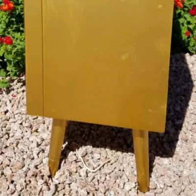 Silvertone Vintage Tube Amp 1961 Refinished Gold Top Sounds Amazing Delta Blues Sound image 6