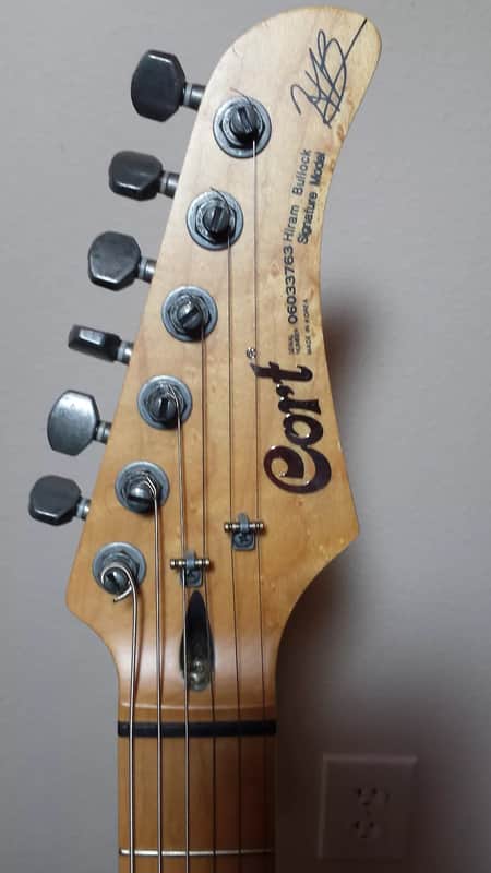 Cort Hiram Bullock Signature HBS-2 strat clone, H-S-H pickups, ash
