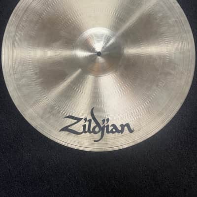 Zildjian 20" A Series Medium Ride Cymbal 1982 - 2012 - Traditional image 2