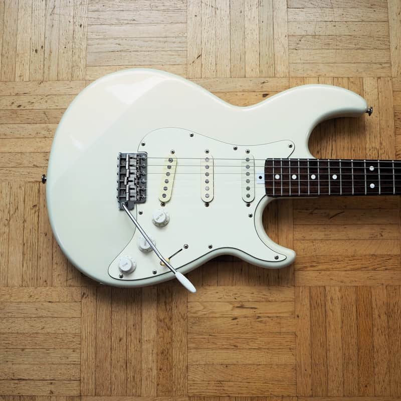 Yamaha SE300 ST-style guitar | Reverb