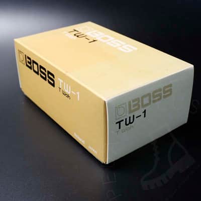 Boss TW-1 T Wah (Black Label) 1983 w/ original box image 13