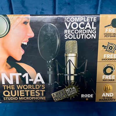 RODE NT1-A Large Diaphragm Cardioid Condenser Microphone 2002 - Present - Silver