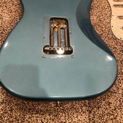 1995 Fender Stratocaster (Made in Mexico) – Blue – Fender Gig Bag + NEW Pearl Pickguard – Clean Player image 13