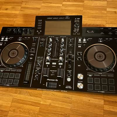 Pioneer XDJ-RX2 Professional Digital DJ System with Touchscreen 2020 - Black image 2