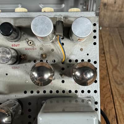 Newcomb H-50 PA head guitar amp 1950's - Silver image 10