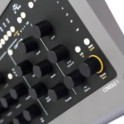 Softube Console 1 MKII Mixer image 3