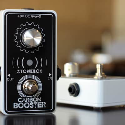 Xtonebox Carbon Booster. Boost your guitar tube amplifier with a professional flat response. image 2