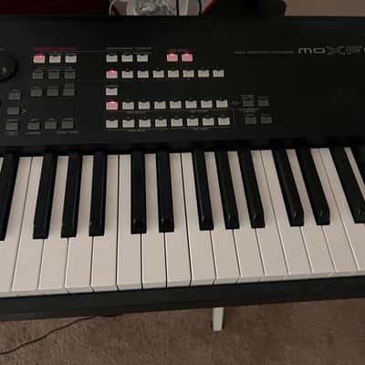 Yamaha MOXF8 Production Synthesizer 2013 - Present - Gray image 3