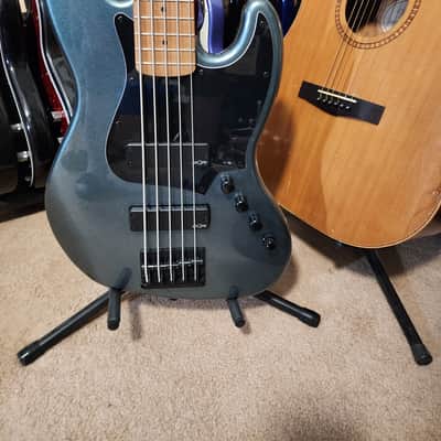 Squier Contemporary Active Jazz Bass V HH 2022 - Present - Gunmetal Metallic image 2