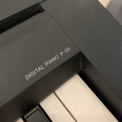 Yamaha P35 image 2
