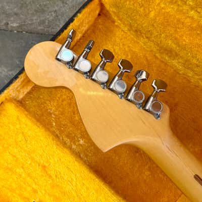 Fender Stratocaster ST-72 JV SQUIER 1983 scalloped Olympic white original vintage MIJ Japan image 7