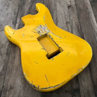 FRANCHIN Mercury guitar body Relic Aged Monaco Yellow 100% Nitro Lacquer Cracks HSS Basswood Stratocaster-Strat-S-Style Made in Italy - Stock piece #23230826 image 2