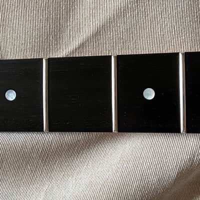 Wal Mk2 4-string (w/ Mk3 neck joint!) OHSC image 12