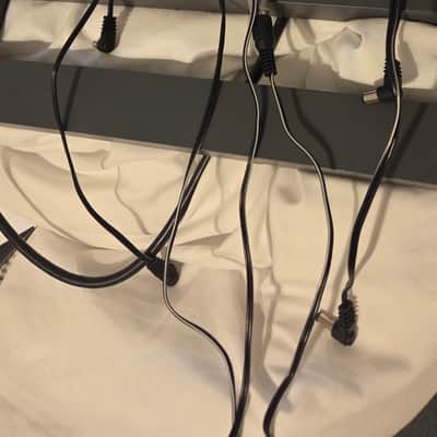 CIOKS DC10 100-400mA 10-Outlet 9-15v Power Supply 2010s - Black image 9