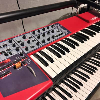 Nord Lead 2X 49-Key 20-Voice Polyphonic Synthesizer 2003 - 2013 - Red