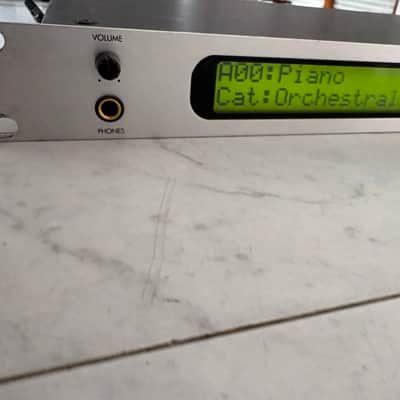 Korg Trinity TR Rackmount 32-Voice Polyphonic Workstation 1998 - Silver image 2