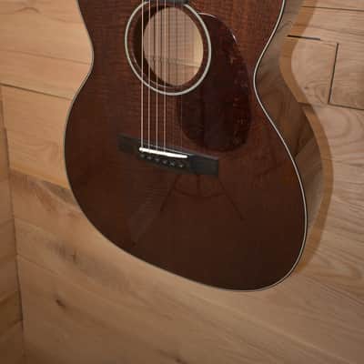 Bourgeois 000 Hogtop 2024 - Figured Mahogany image 3