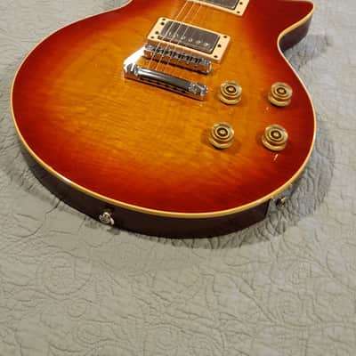 Guild Bluesbird 2002-2003 AAA Cherry Sunburst image 4