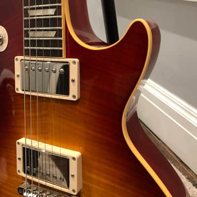 Gibson R9 Les Paul 2009  persimmon Burst ( 1 of 25 in this burst ) 50th anniversary  8.2 image 11