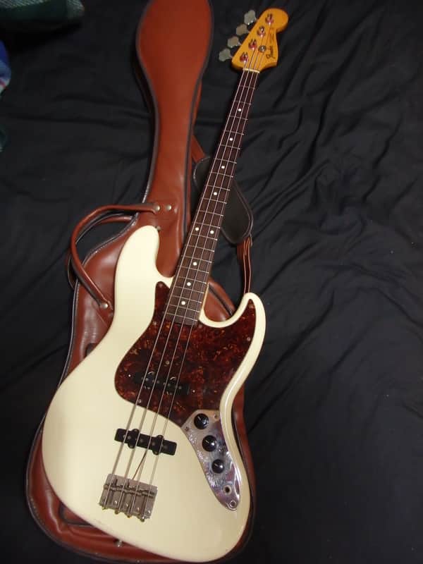 Rare Vintage Fender Japan JV JB62 Jazz Bass Vintage White w/gigbag 1982-83 image 1
