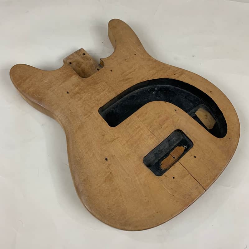 Rickenbacker 3000 short scale bass body rare image 1