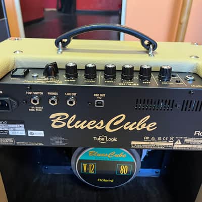 Roland Blues Cube Hot image 4