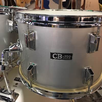 Incredible 5 piece CB700 Drum Kit w/ Stands, Bass Pedal, Tom Mount Remo Sound Master USA Heads image 4