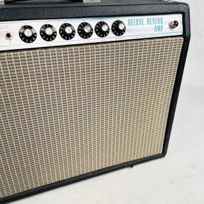 Fender Deluxe Reverb Silver Panel 1x12" Combo Amplifier 1976 - Black image 7