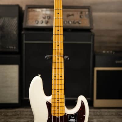 Fender American Professional II Jazz Bass - Olympic White with Hardshell Case image 4