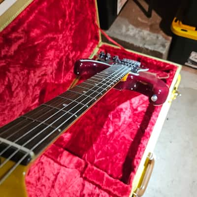 Fender modern player strat Mahogany body, tweed hardshell case image 4