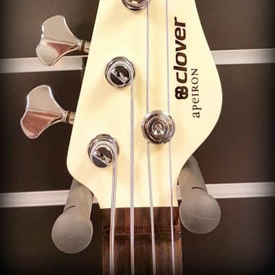 Clover Apeiron H4, Vintage White Gloss image 7