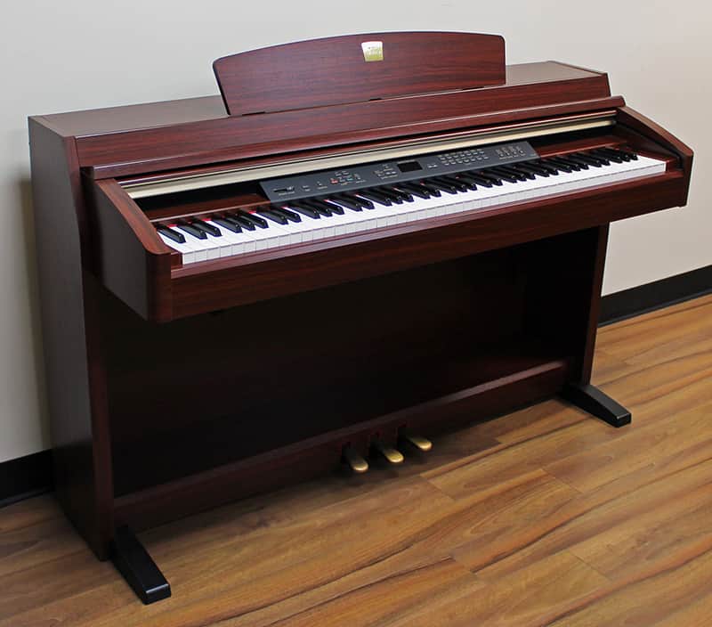 Yamaha Clavinova CLP-230 Satin Mahogany | Reverb Canada