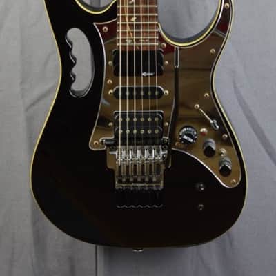 VIDEO- IBANEZ Steve VAI JEM77V-01 2007 - Black - "Sustainer" - MIDI - Japan import image 1