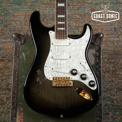 1996 Fender Limited Edition The Ventures Stratocaster ST-165VR made in Japan MIJ w/ case image 5