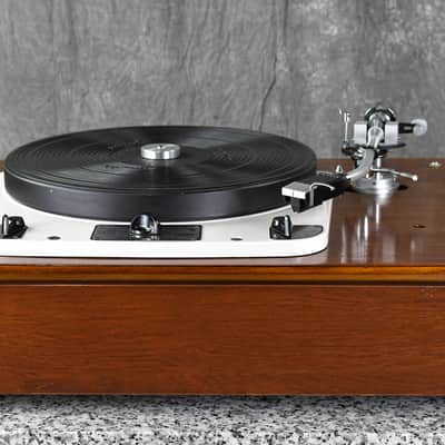 GARRARD MODEL 301 Turntable in very good condition. image 1
