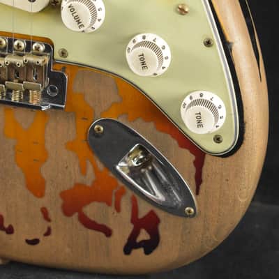 Fender Rory Gallagher Signature Stratocaster Relic 3-Color Sunburst Rosewood Fingerboard image 4