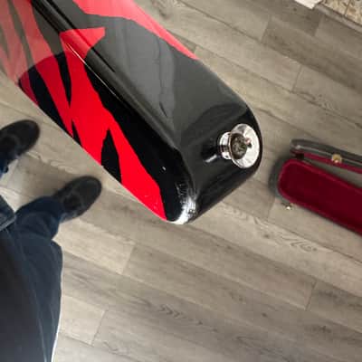 Hamer Vector Flying V 1985 - Red and Black Zulu Bengal Tiger Finish Electric GUI image 15