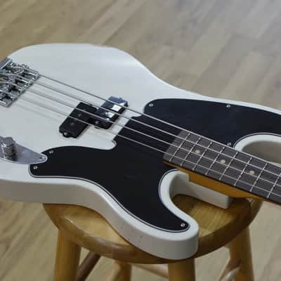 Fender Mike Dirnt Road Worn Precision Bass White Blonde Rosewood - Incl Hardshell Case image 8