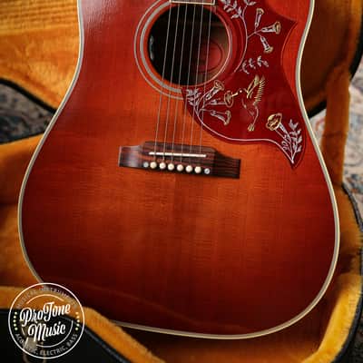 Gibson Custom 1960 Reissue Hummingbird Heritage Cherry Sunburst image 4
