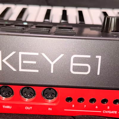 Akai MPC Key 61 Standalone Workstation Synthesizer 2022 - Present - Black image 7