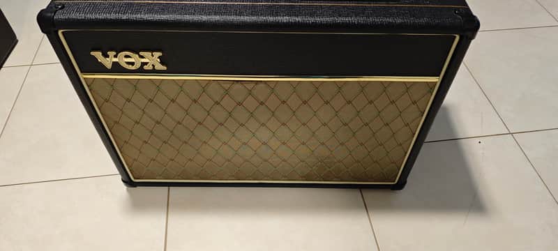 Vox AC15CC1 Custom Classic 15-Watt 1x12" Guitar Combo 2006 - 2010 Black image 1