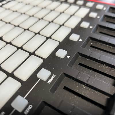 Akai APC Mini MKII MIDI Controller 2023 - Present - Black image 2