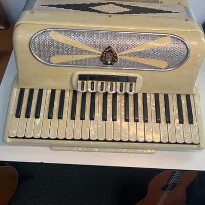 Contello Accordion 60’s in Pearl with Case Made In Italy image 8
