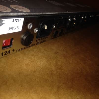 API 3124+ 4-Channel Mic Preamp – Original Box image 5